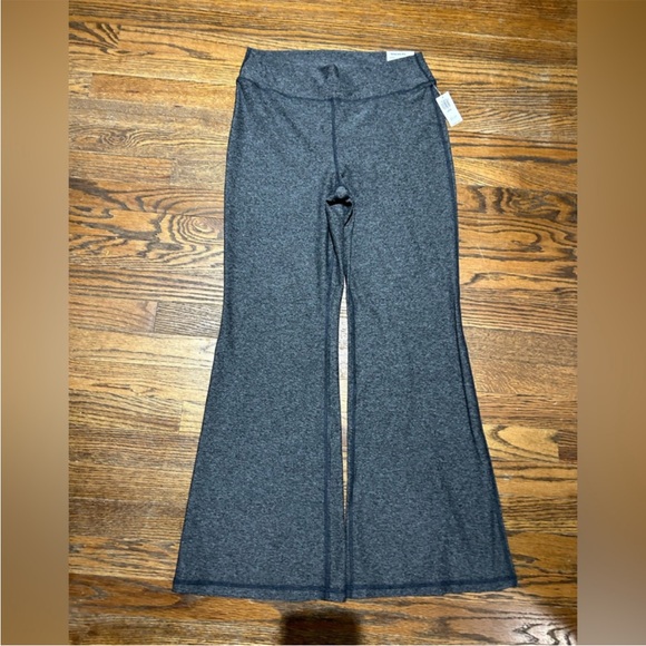 New Old Navy Flare Pants - Picture 1 of 4
